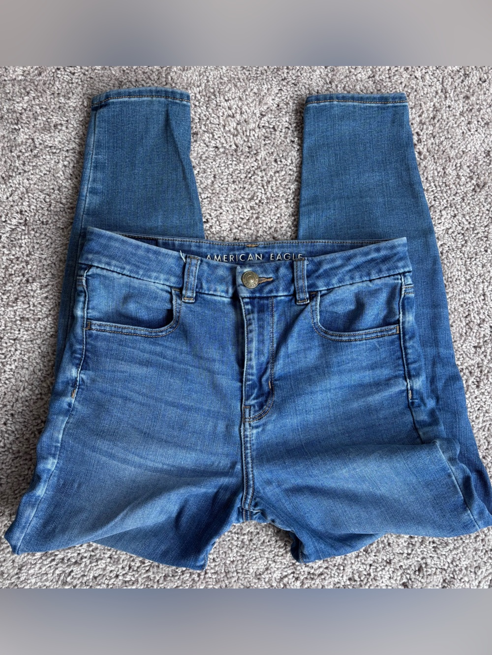 American Eagle Outfitters Medium Blue Curvy High Rise Skinny Jeans